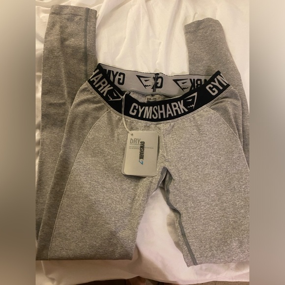 Gymshark grey/black leggings size small NWT - Picture 2 of 8